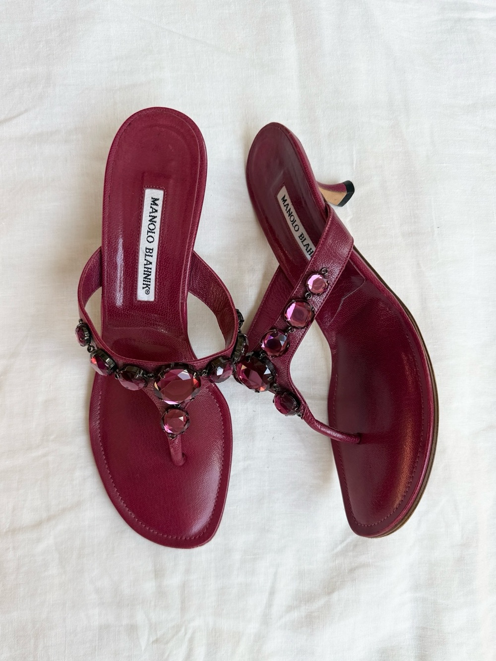Manolo Blahnik Magenta Garnet Red Jeweled Thong Kitten Heel Sandals (Like New)